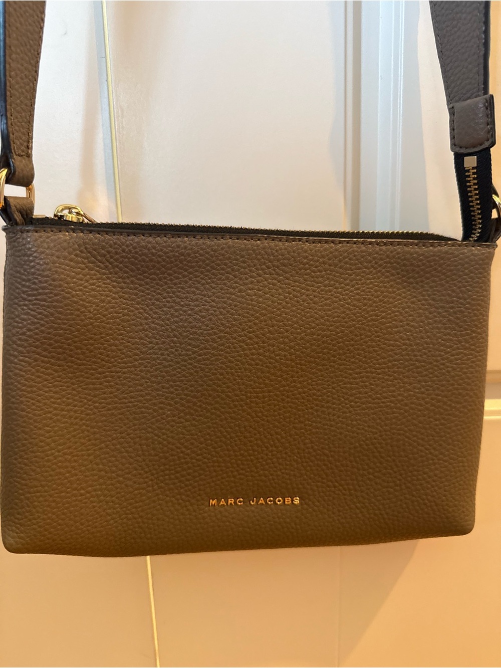 Marc Jacobs Olive Brown Pebbled Leather Messenger Crossbody